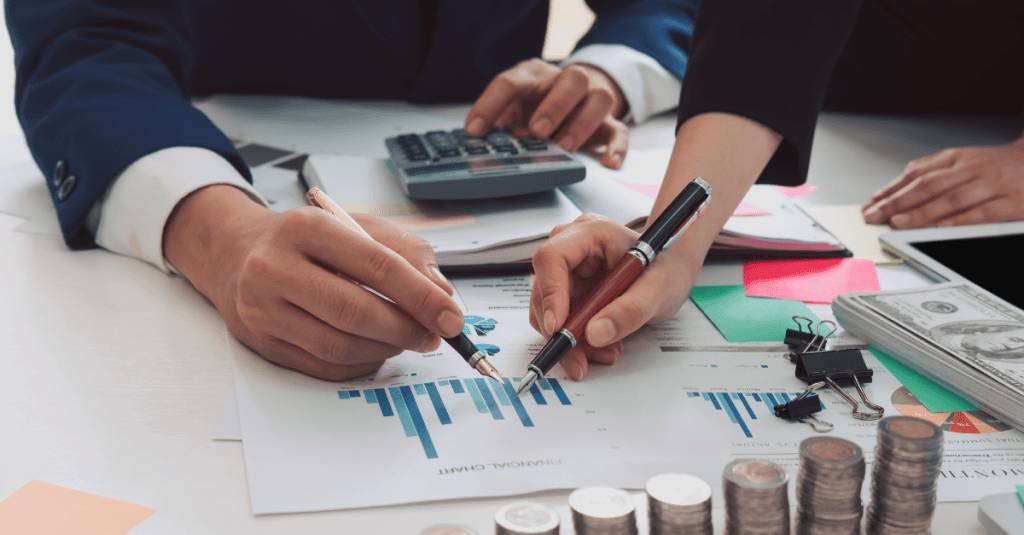 "CFO de startups utilizando fondos europeos para escalar el negocio y financiar el crecimiento empresarial."